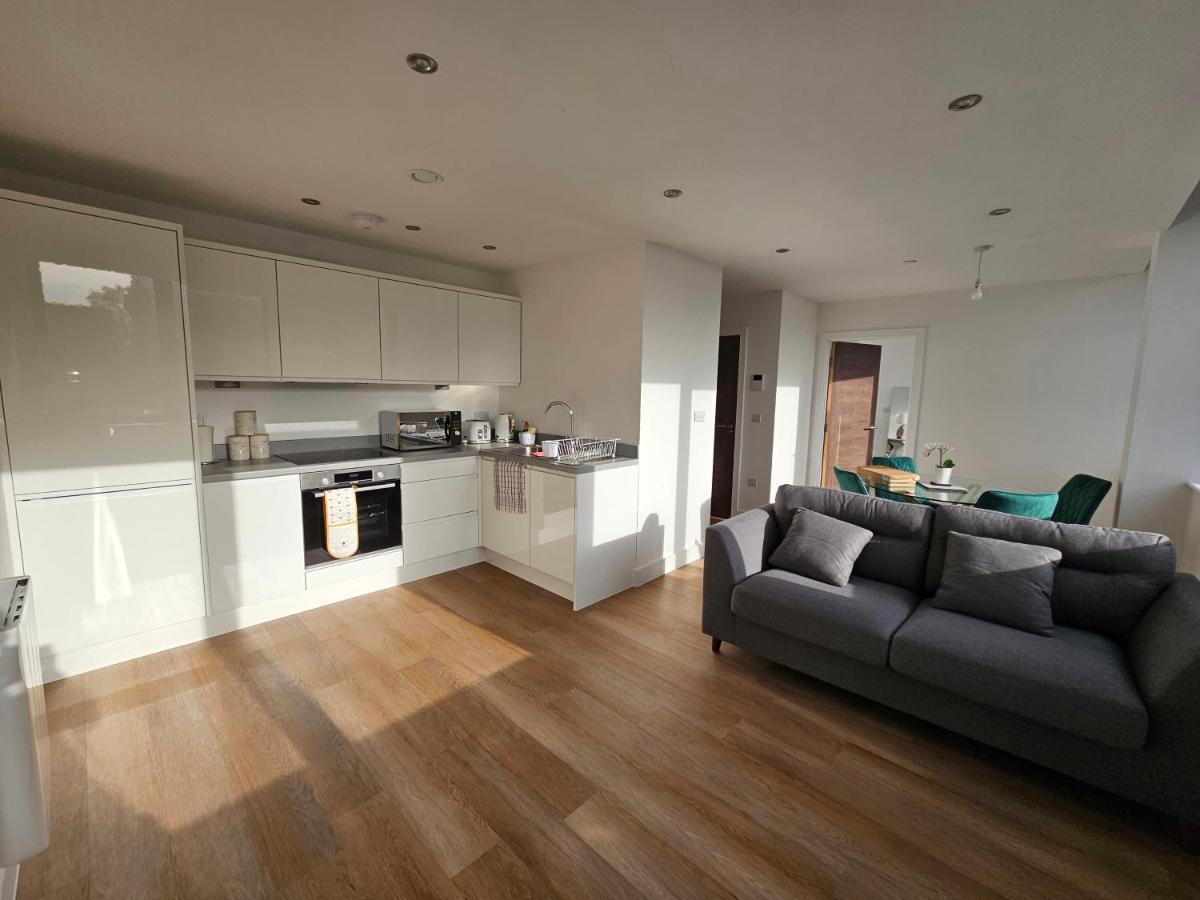 Brand New Trafford Apartment Manchester Ngoại thất bức ảnh